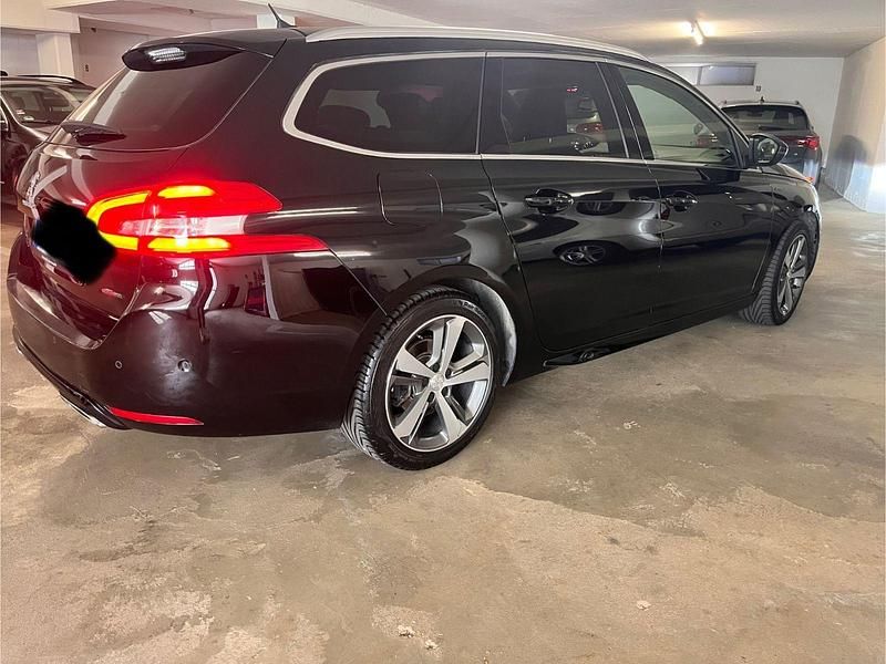 Schwarz Gebraucht 2017 Peugeot 308 GT-line Kombi | 11.900 € (Fairer Preis) - Bild 1/4