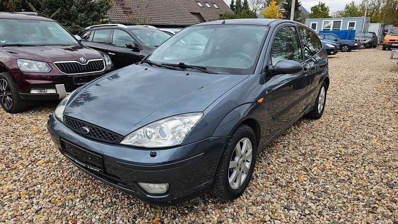 Blau Gebraucht 2003 Ford Focus Trend Limousine | 1.190 € (Fairer Preis) - Bild 1/4