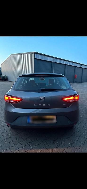 Gebraucht Seat Leon 122 PS (89 kW) 2013 Grau Limousine