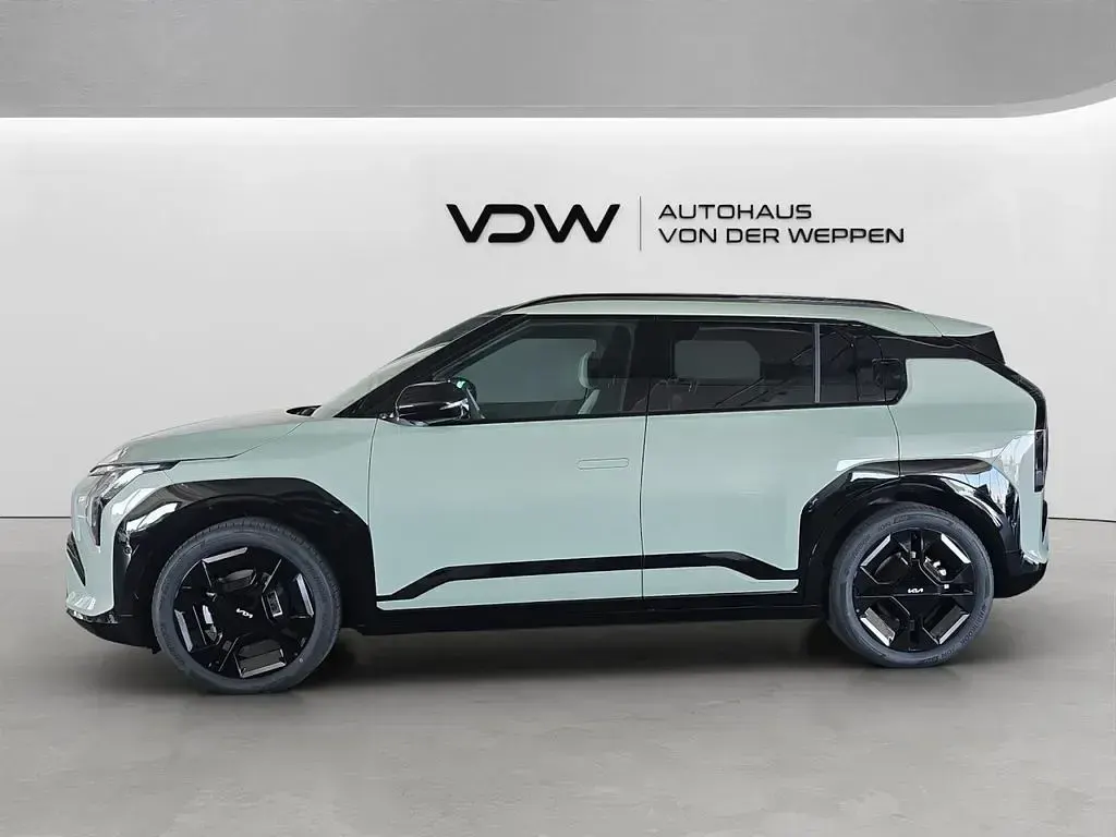 Neu Kia EV3 150 kW (204 PS) 2026 Grün SUV