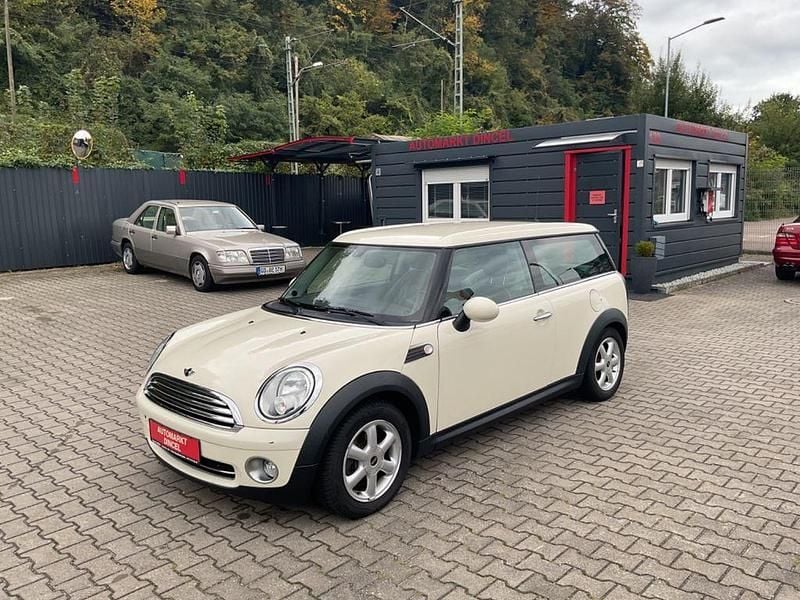 Weiß Gebraucht 2009 Mini Cooper Clubman Kombi | 3.890 € (Guter Preis) - Bild 1/4