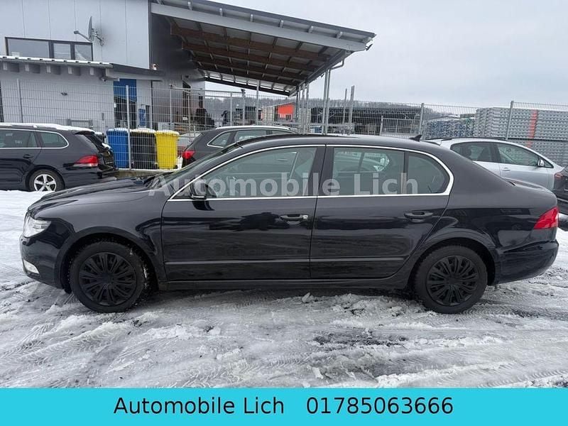 Gebraucht Skoda Superb Comfort 140 PS (102 kW) 2010 Schwarz Limousine