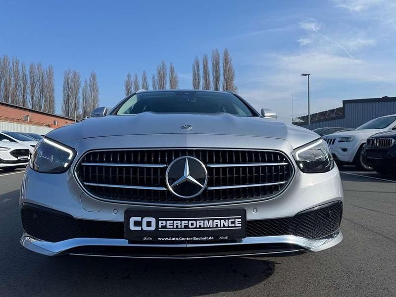 Gebraucht Mercedes E220 200 PS (147 kW) 2023 Grau Kombi
