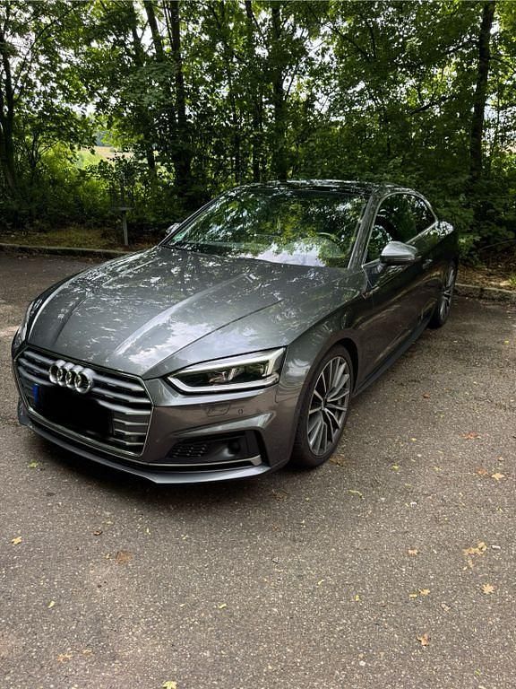 Grau Gebraucht 2017 Audi A5 Ambiente Coupé | 21.400 € (Guter Preis) - Bild 1/4