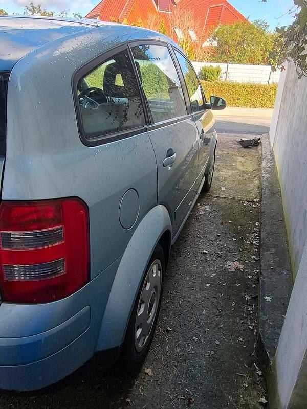 Gebraucht Audi A2 75 PS (55 kW) 2002 Blau Kleinwagen