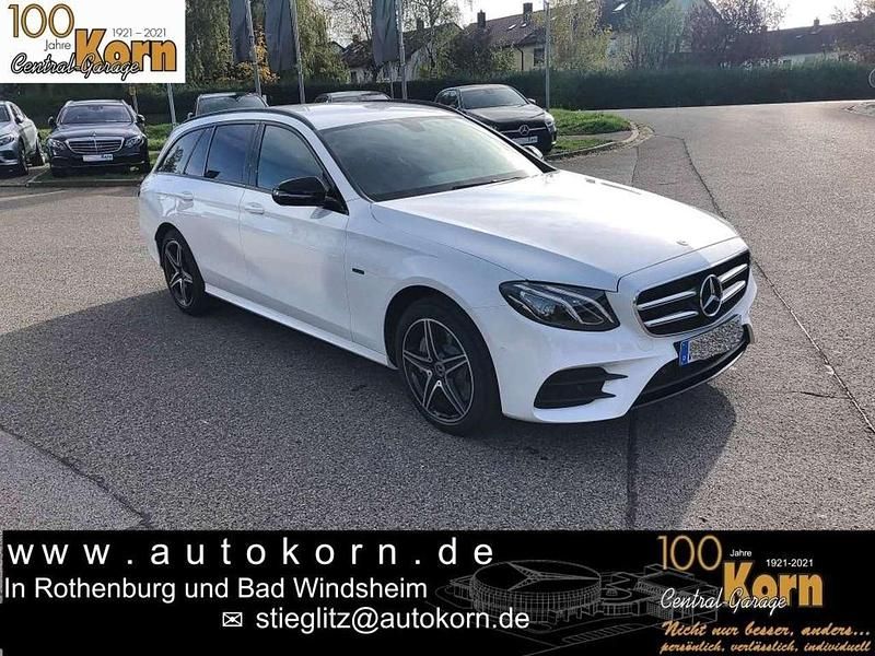 Gebraucht Mercedes E300 AMG 194 PS (142 kW) 2019 Polarweiß Kombi