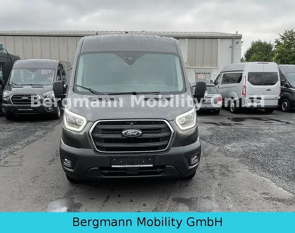 Gebraucht Ford Transit 131 PS (96 kW) 2021 Grau Van