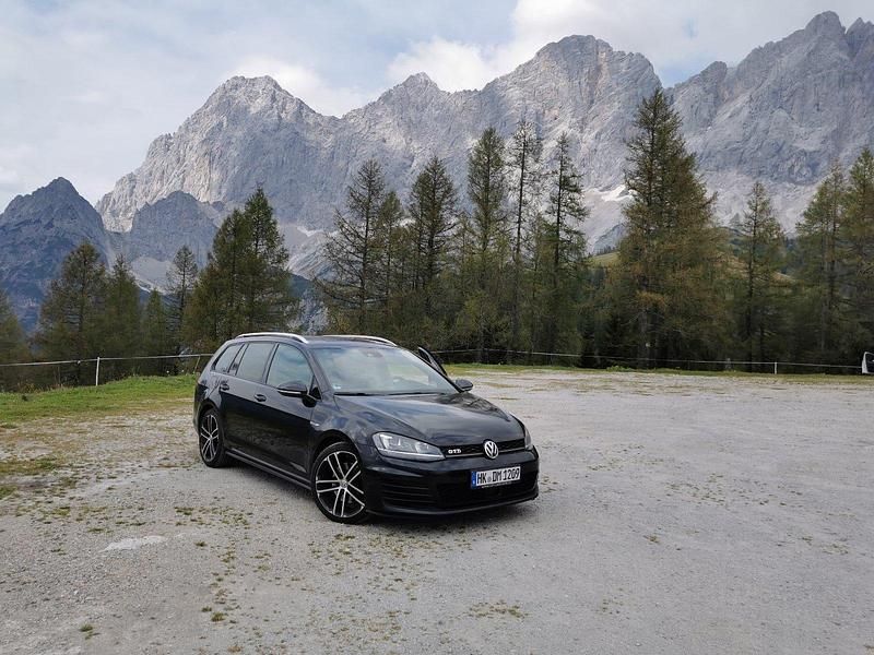 Schwarz Gebraucht 2016 VW Golf VII GTD Kombi | 9.200 € (Superpreis) - Bild 1/4