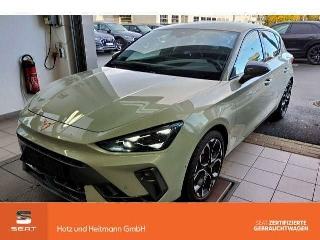 Taigagrau Gebraucht 2025 Seat Leon Limousine | 34.590 € (Teuer) - Bild 1/3