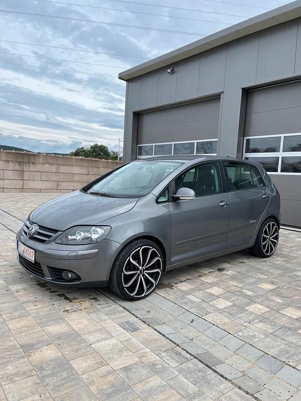 Grau Gebraucht 2008 VW Golf Plus Cross Van / Kleinbus | 4.700 € (Fairer Preis) - Bild 1/4