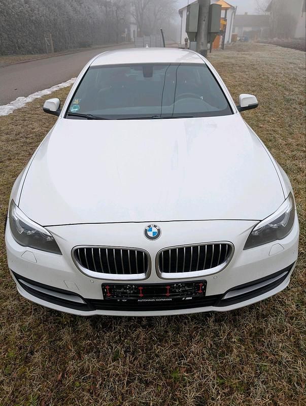 Gebraucht BMW 520 2015 Weiß Kombi