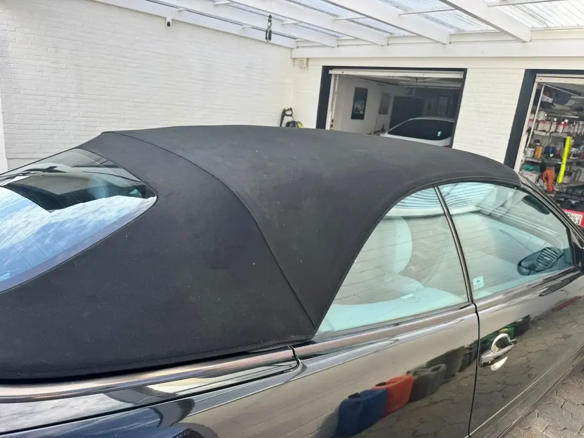 Gebraucht Mercedes CLK320 218 PS (160 kW) 2001 Schwarz Cabrio