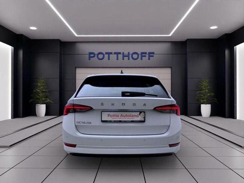 Second-hand Skoda Octavia Style 150 CP (110 kW) 2023 Alb Break