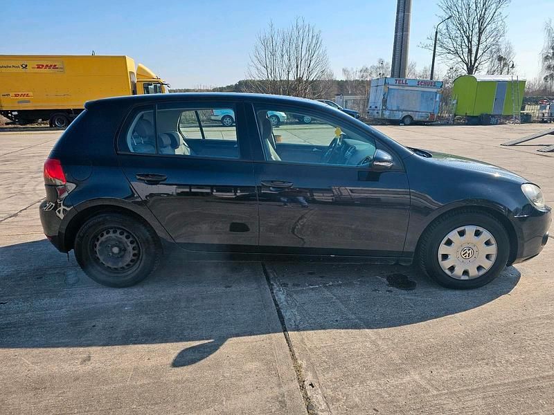 Gebraucht VW Golf VI 110 PS (80 kW) 2008 Schwarz Kleinwagen