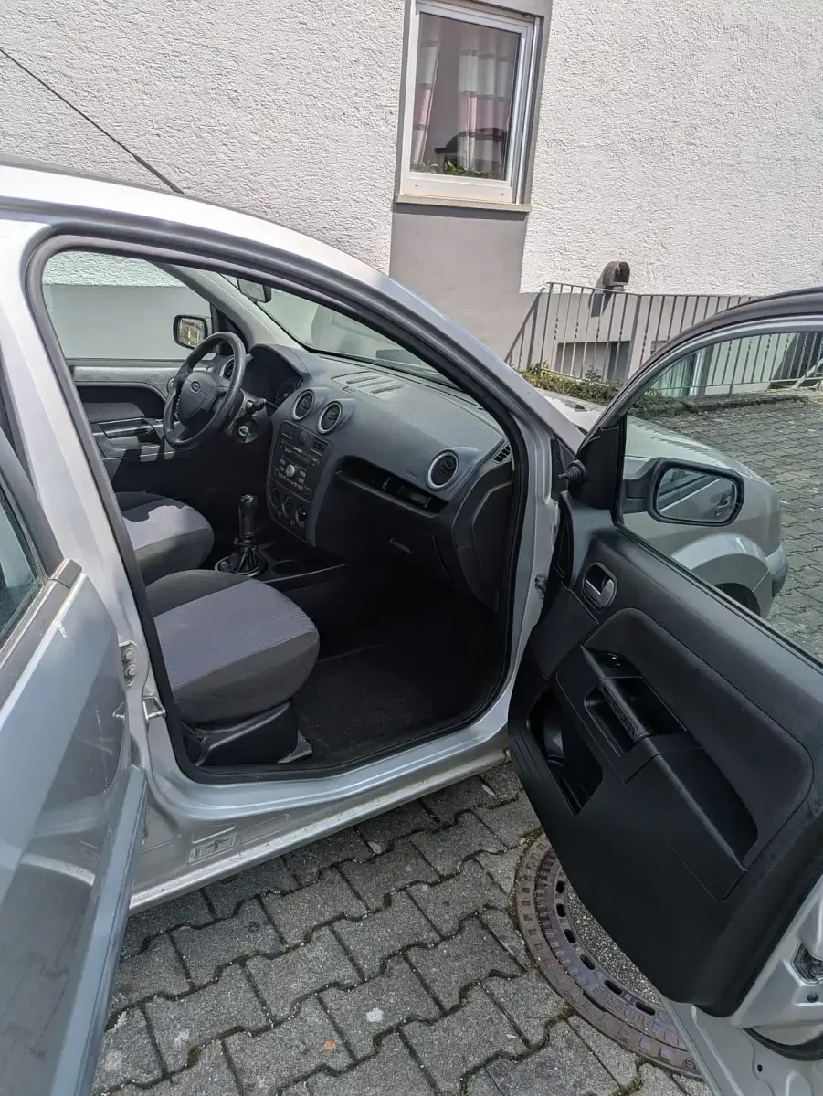 Gebraucht Ford Fusion 80 PS (58 kW) 2005 Silber Kleinwagen