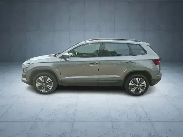 Gebraucht Skoda Karoq Ambition 110 PS (80 kW) 2023 Grau SUV