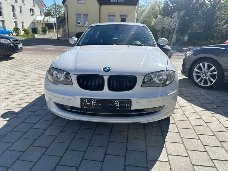 Gebraucht BMW 116 Advantage 122 PS (89 kW) 2009 Weiß Kleinwagen