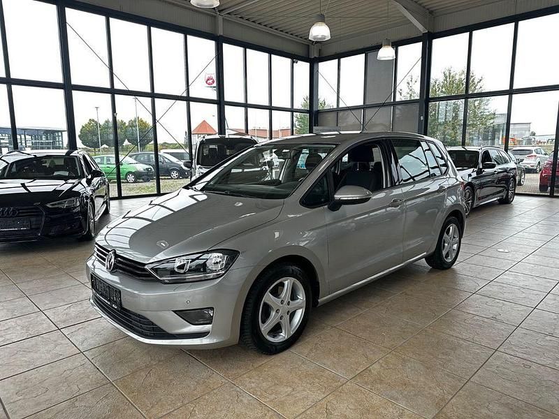 Silber Gebraucht 2014 VW Golf VII Trendline Limousine | 10.980 € (Fairer Preis) - Bild 1/4