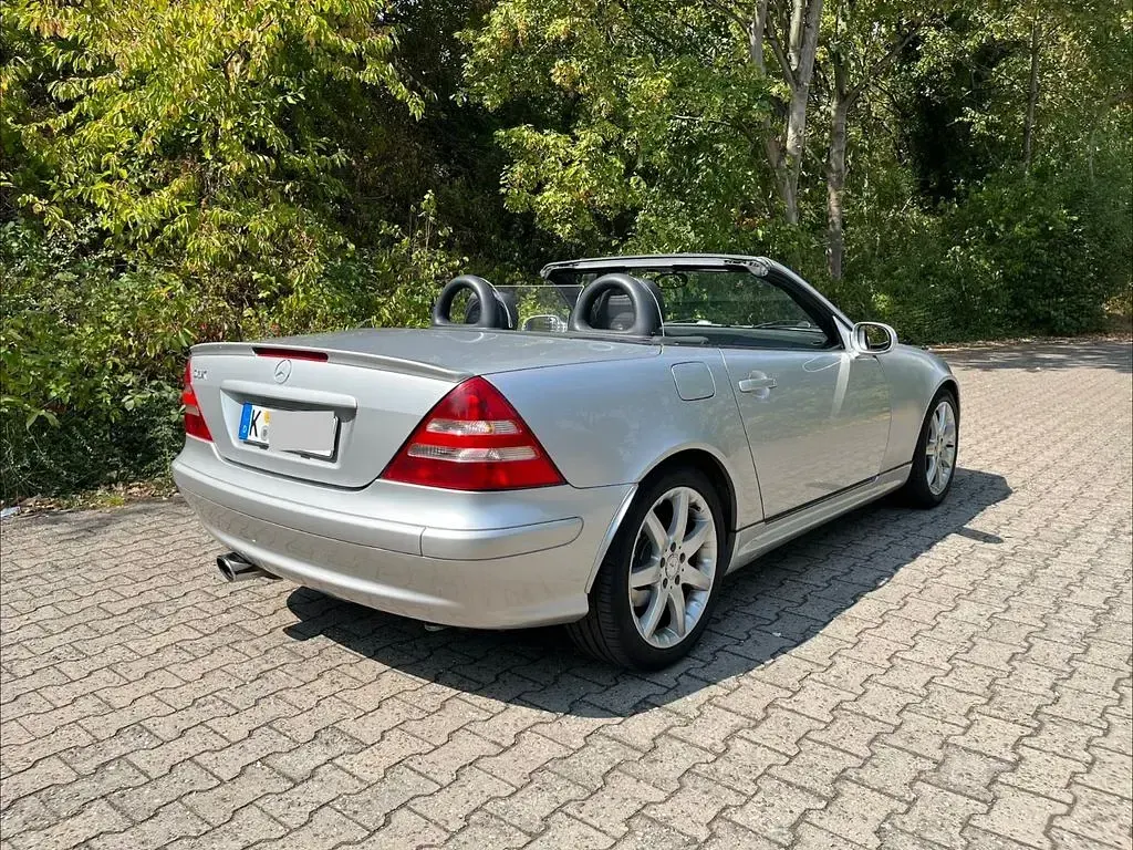 Gebraucht Mercedes SLK320 218 PS (160 kW) 2000 Silber Cabrio
