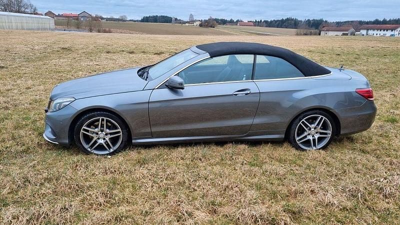 Gebraucht Mercedes E220 AMG line 170 PS (125 kW) 2016 Grau Cabrio