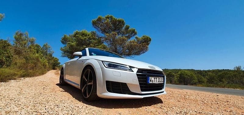 Gebraucht Audi TT Roadster Ambiente 230 PS (169 kW) 2015 Weiß Cabrio