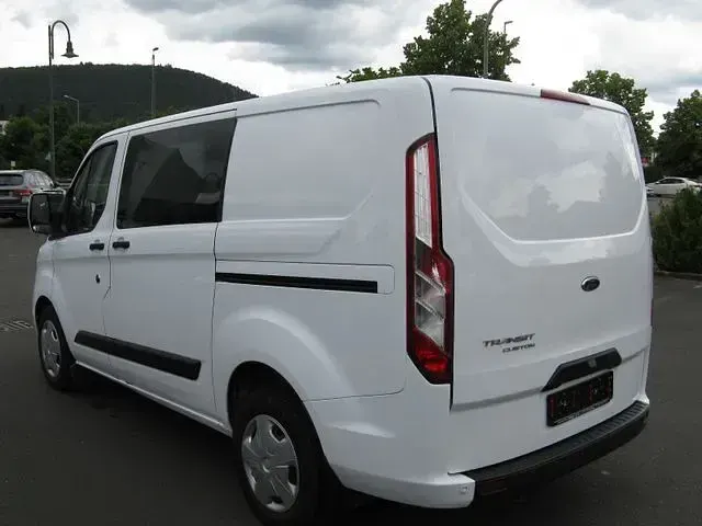 Gebraucht Ford Transit Custom ST 131 PS (96 kW) 2023 Weiß Van / Kleinbus