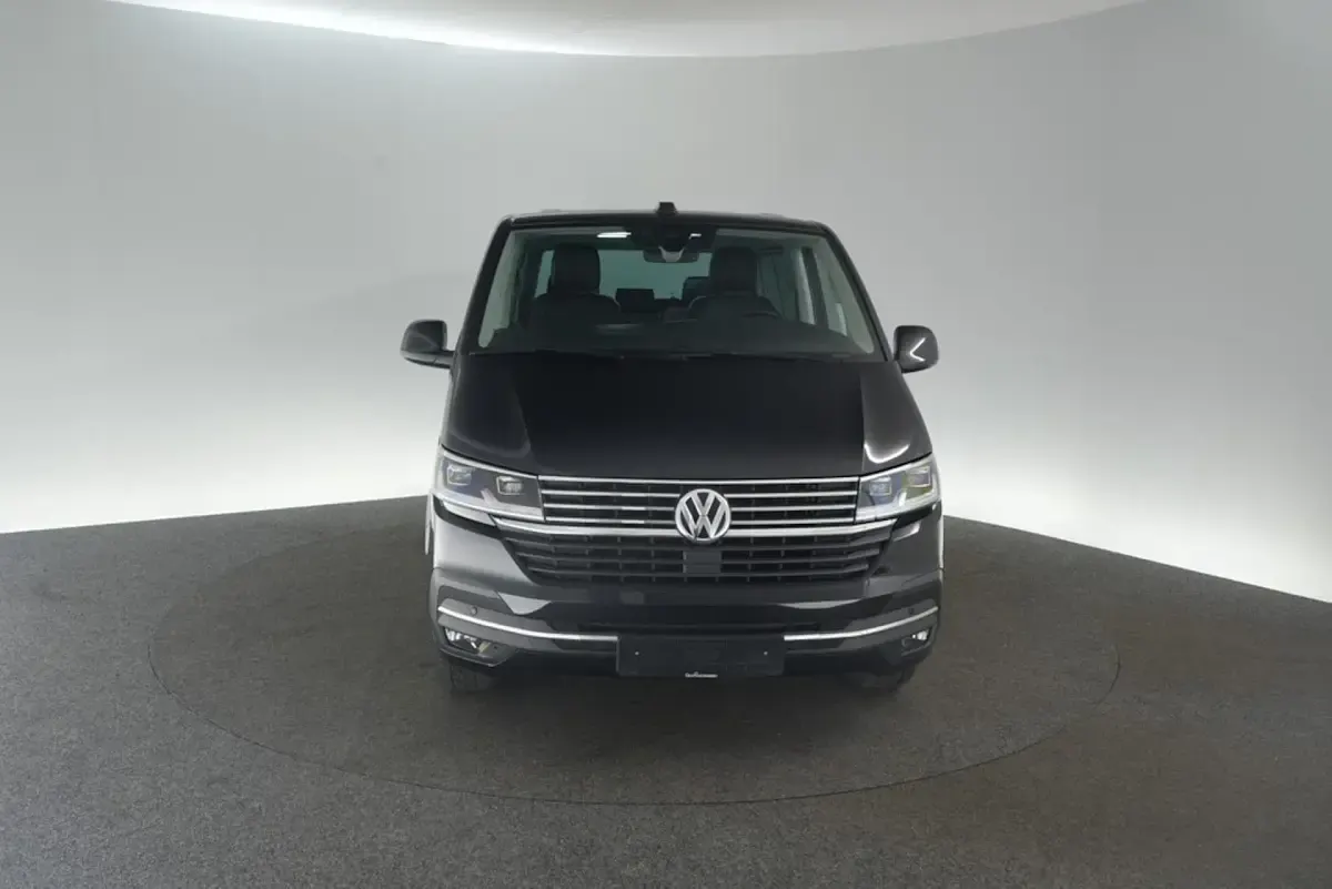 Używany VW Multivan Generation Six 150 KM (110 kW) 2022 Minivan