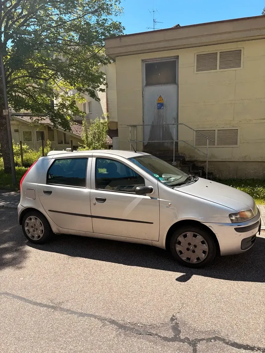 Gebraucht Fiat Punto 60 PS (44 kW) 2002 Silber Kleinwagen