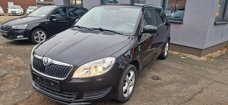 Gebraucht Skoda Fabia Ambition 60 PS (44 kW) 2013 Schwarz Limousine