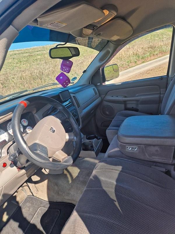 Gebraucht Dodge Ram 349 PS (256 kW) 2004 Weiß Pickup