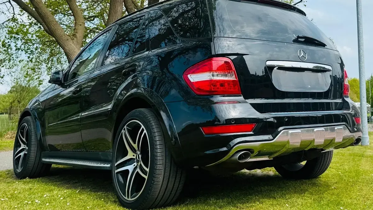 Gebraucht Mercedes ML350 AMG 231 PS (169 kW) 2010 Schwarz SUV