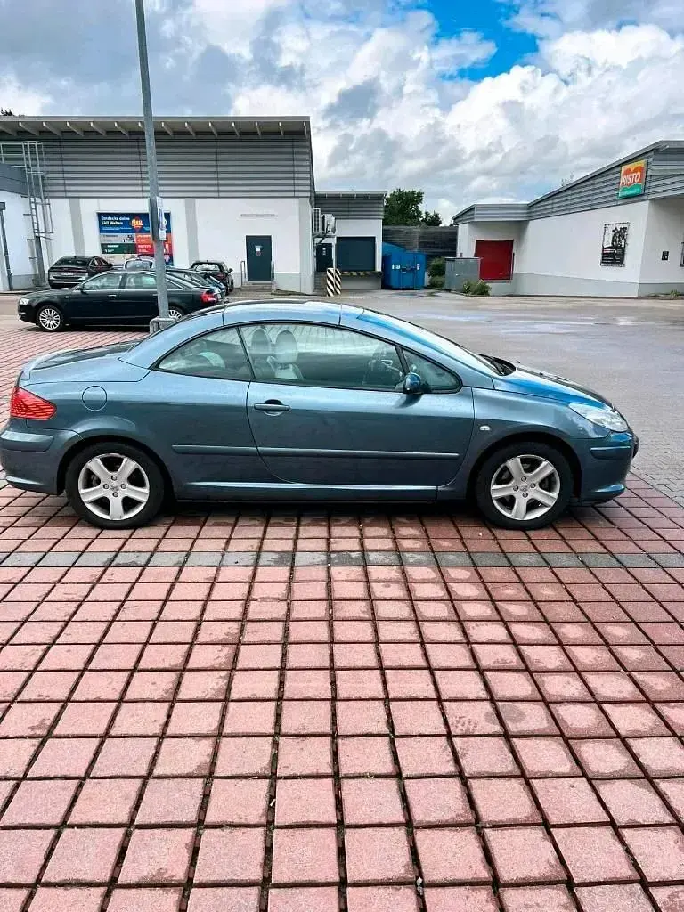 Gebraucht Peugeot 307 CC 140 PS (102 kW) 2006 Silber Cabrio