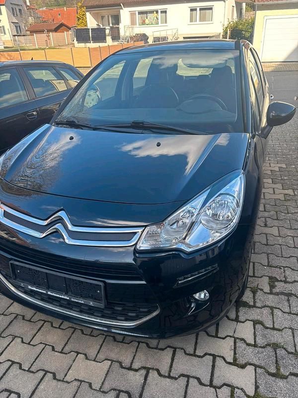 Gebraucht Citroën C3 82 PS (60 kW) 2016 Schwarz Kleinwagen