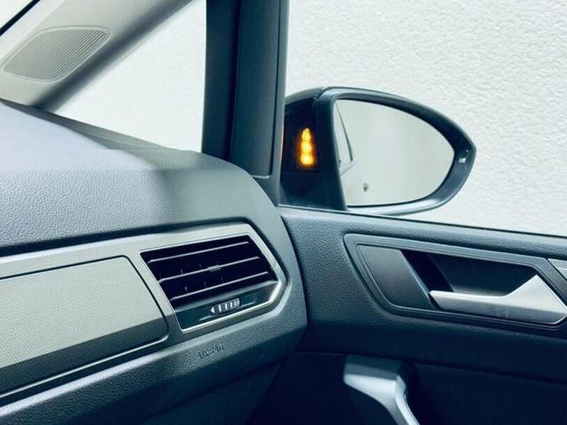 Gebraucht VW Touran IQ Drive 116 PS (85 kW) 2019 Schwarz Van / Kleinbus