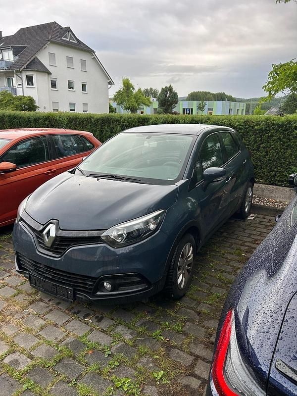 Grau Gebraucht 2013 Renault Captur SUV | 6.000 € - Bild 1/4