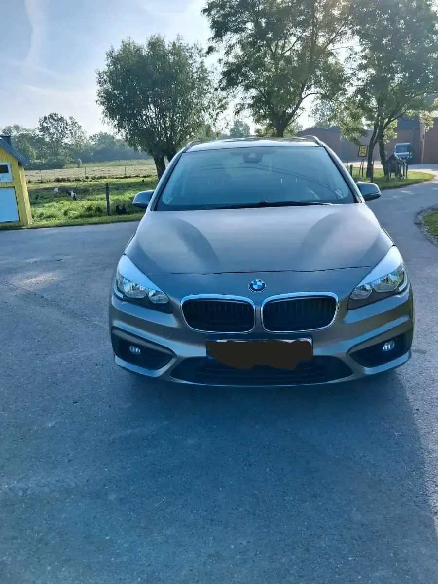 Gebraucht BMW 218 136 PS (100 kW) 2017 Grau Kombi