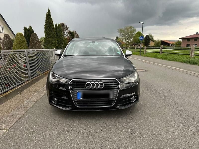 Schwarz Gebraucht 2010 Audi A1 Kleinwagen | 4.600 € (Superpreis) - Bild 1/4