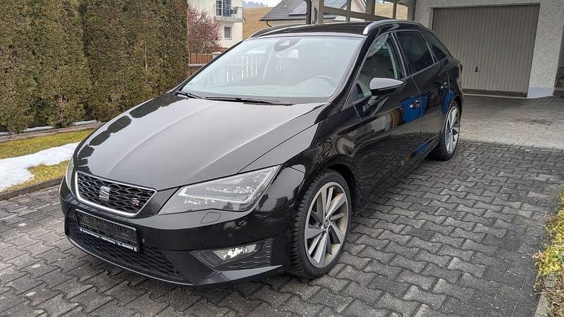 Schwarz Gebraucht 2015 Seat Leon ST FR Kombi | 7.300 € (Teuer) - Bild 1/4