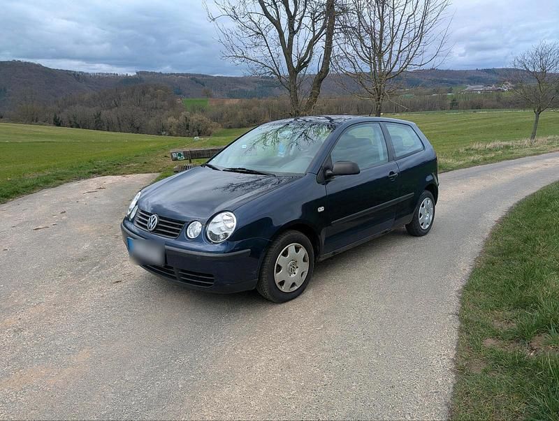 Gebraucht VW Polo 54 PS (39 kW) 2003 Blau Kleinwagen