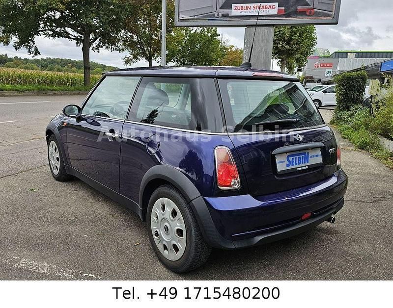 Gebraucht Mini ONE 90 PS (66 kW) 2005 Blau Kleinwagen