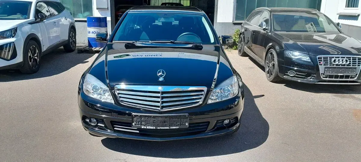 Gebraucht Mercedes C180 156 PS (114 kW) 2010 Schwarz Limousine