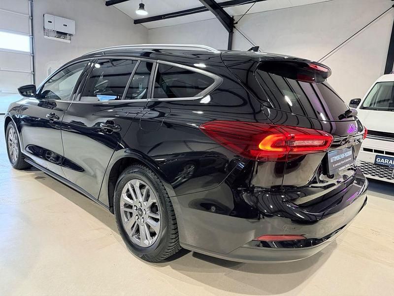 Gebraucht Ford Focus Titanium X 116 PS (85 kW) 2024 Schwarz Kombi