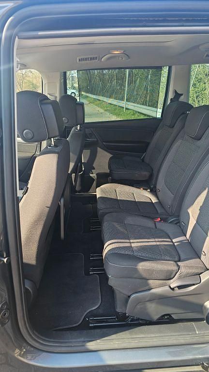 Gebraucht VW Sharan Comfortline 150 PS (110 kW) 2017 Grau Van / Kleinbus