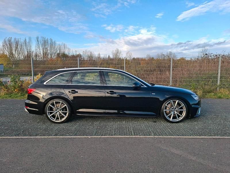 Gebraucht Audi A4 S-Line 190 PS (139 kW) 2019 Schwarz Kombi