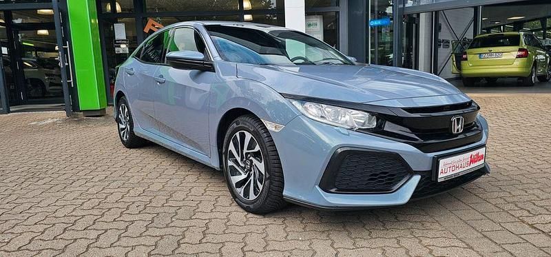 Grau Gebraucht 2019 Honda Civic Comfort Limousine | 14.990 € - Bild 1/4