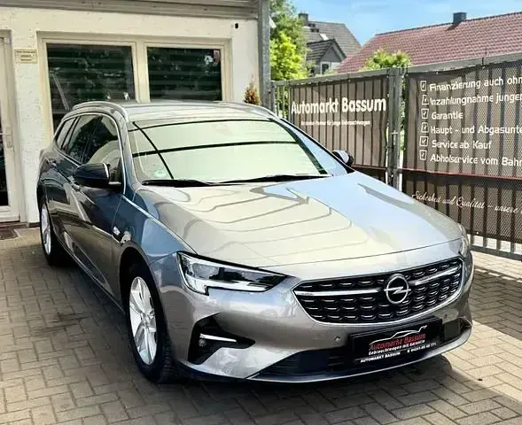 Używany Opel Insignia Elegance 174 KM (127 kW) 2020 Szary Kombi