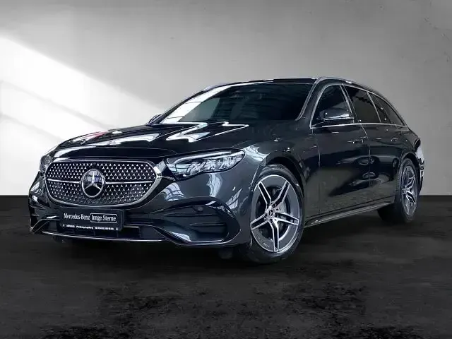 Gebraucht Mercedes E220 AMG line 197 PS (144 kW) 2025 Grau