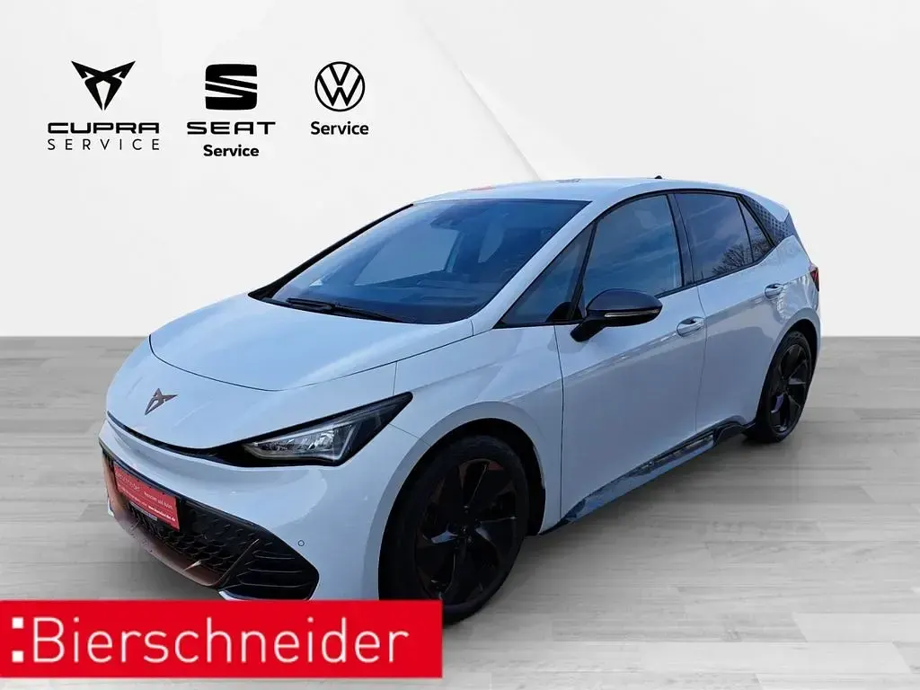 Używany Cupra Born 169 kW (231 KM) 2022 Biały Hatchback