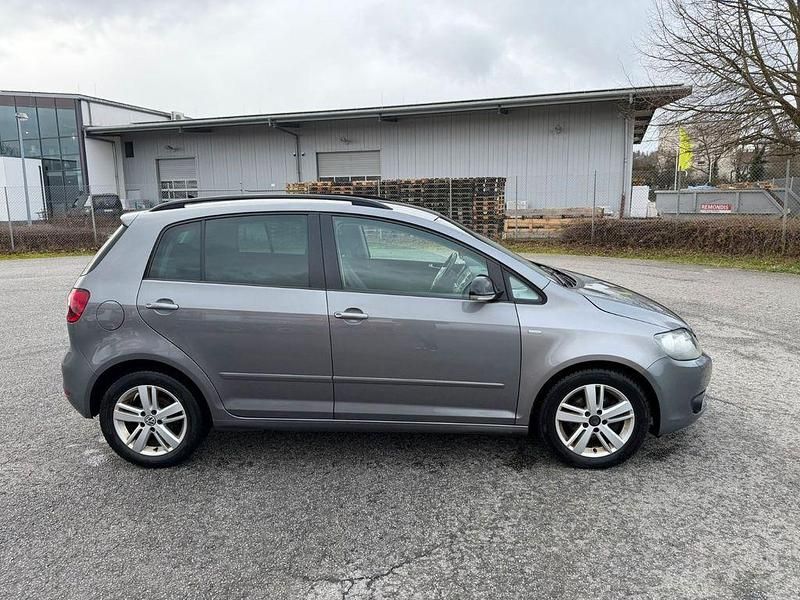 Gebraucht VW Golf Plus Cross Match 105 PS (77 kW) 2012 Grau Van / Kleinbus
