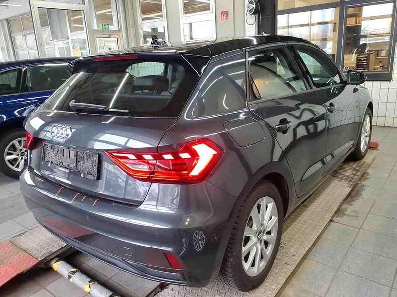 Gebraucht Audi A1 Advanced 116 PS (85 kW) 2022 Manhattangrau metallic/mythoss SUV